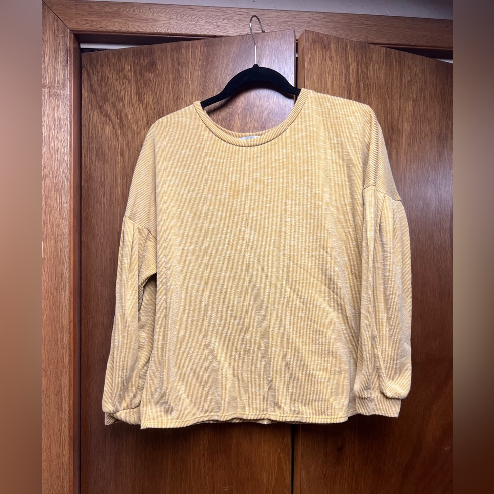 Mustard ribbed Moa Moa top